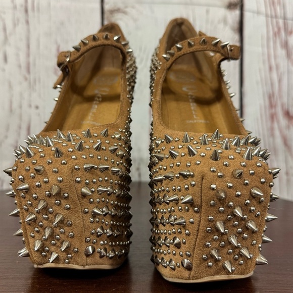 JEFFREY CAMPBELL NIGHT WALK PRICKLY Studded Tan Suede heelless Platforms 6 New - Picture 17 of 17